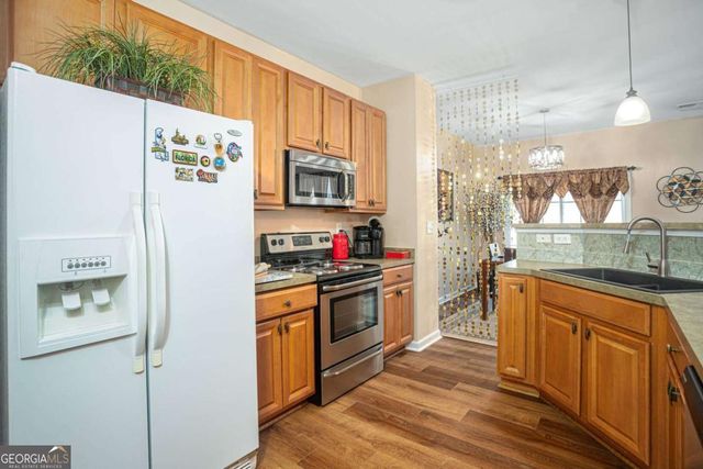 988 Treymont Way, Lawrenceville, GA 30045