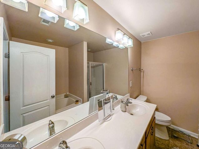 988 Treymont Way, Lawrenceville, GA 30045