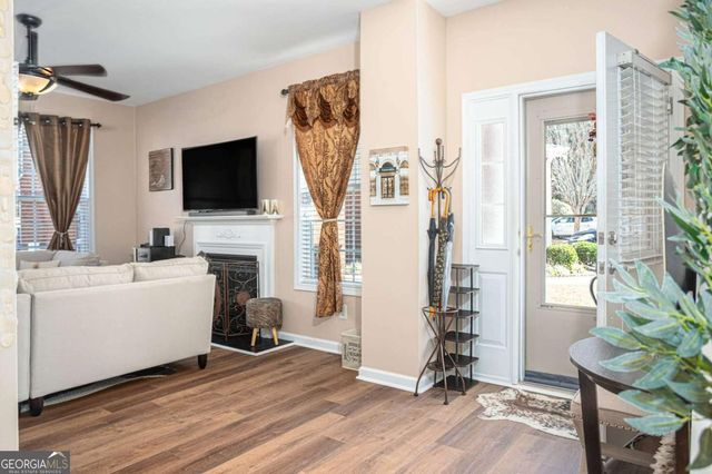 988 Treymont Way, Lawrenceville, GA 30045