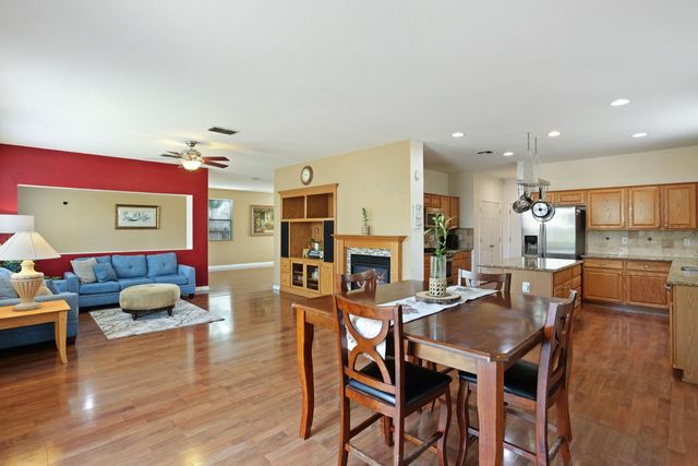 2036 Tiempo Pl, Manteca, CA 95336