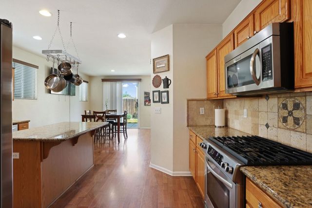 2036 Tiempo Pl, Manteca, CA 95336