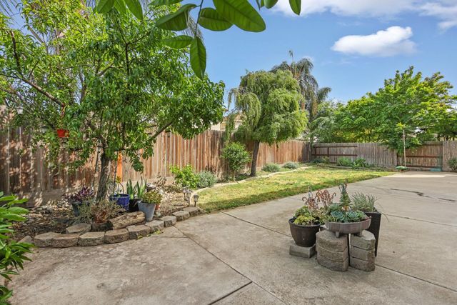 2036 Tiempo Pl, Manteca, CA 95336