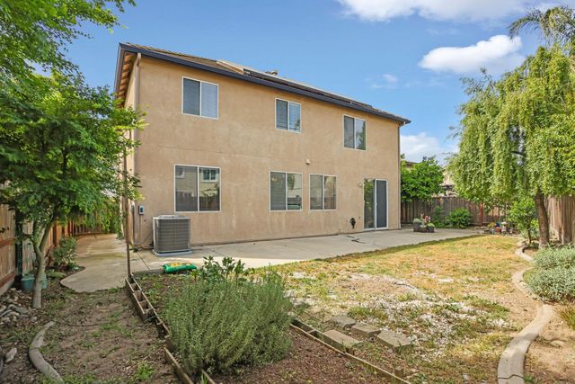 2036 Tiempo Pl, Manteca, CA 95336