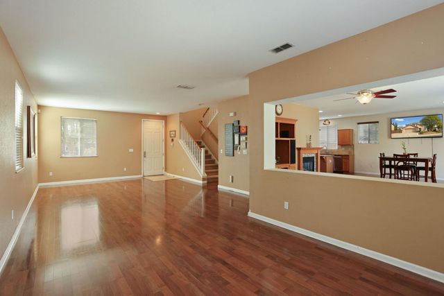 2036 Tiempo Pl, Manteca, CA 95336