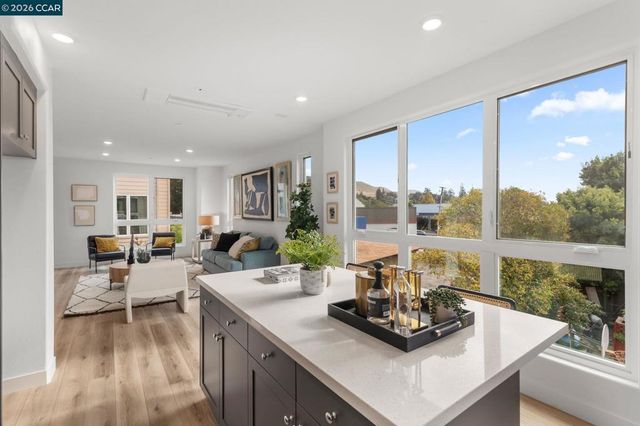 27277 Cosmo Ct, Hayward, CA 94544