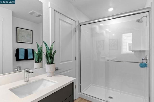 27277 Cosmo Ct, Hayward, CA 94544