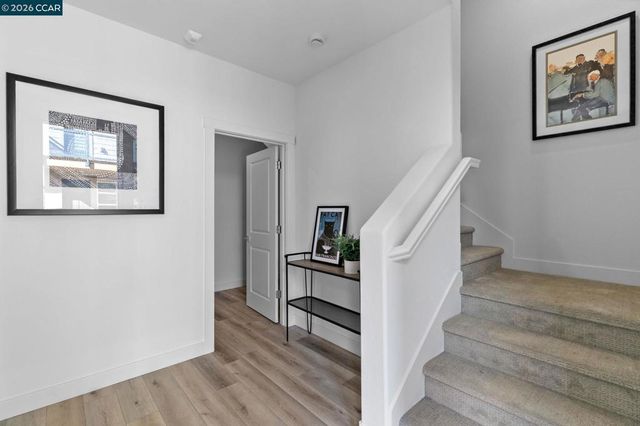 27277 Cosmo Ct, Hayward, CA 94544