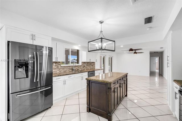 9380 SW 134th St, Miami, FL 33176