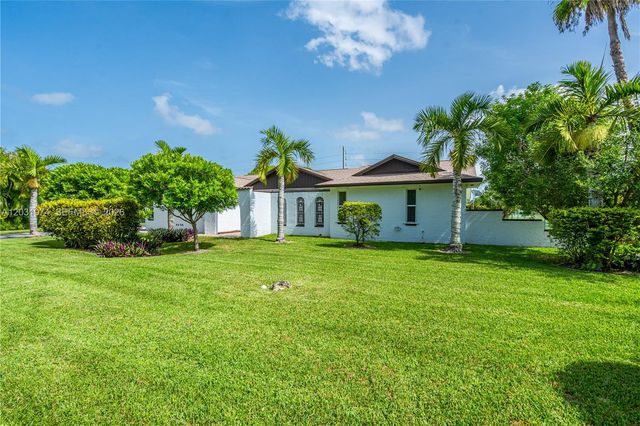 9380 SW 134th St, Miami, FL 33176