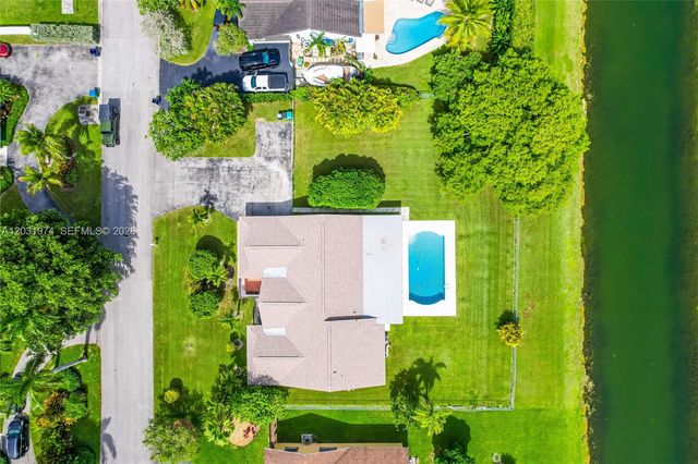 9380 SW 134th St, Miami, FL 33176