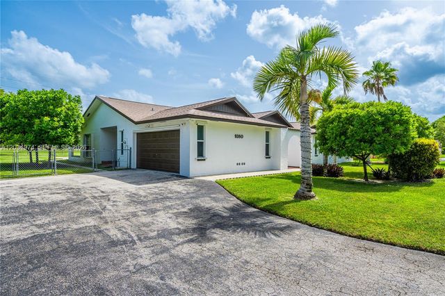 9380 SW 134th St, Miami, FL 33176