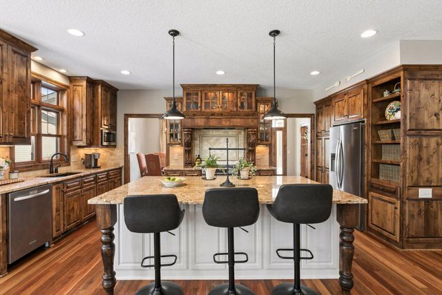 3140 Xanthus Lane N, Plymouth, MN 55447