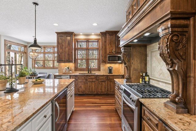 3140 Xanthus Lane N, Plymouth, MN 55447