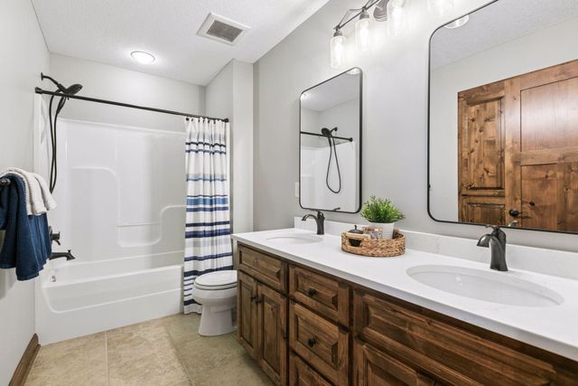 3140 Xanthus Lane N, Plymouth, MN 55447