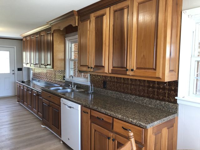 4450 Pulaski Hwy, Lawrenceburg, TN 38464