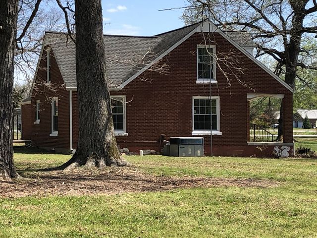4450 Pulaski Hwy, Lawrenceburg, TN 38464