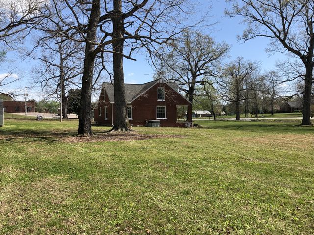 4450 Pulaski Hwy, Lawrenceburg, TN 38464