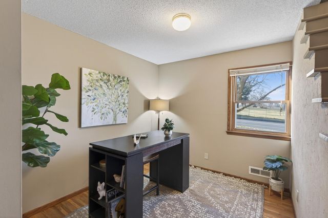 3210 W 110th Street, Bloomington, MN 55431