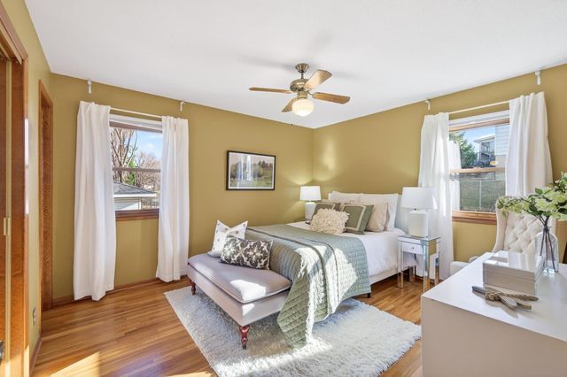 3210 W 110th Street, Bloomington, MN 55431