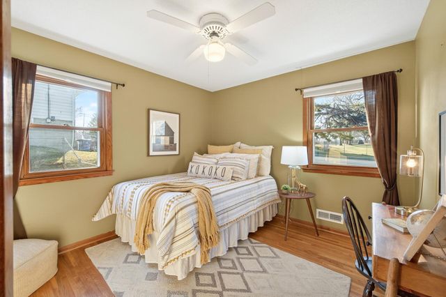 3210 W 110th Street, Bloomington, MN 55431