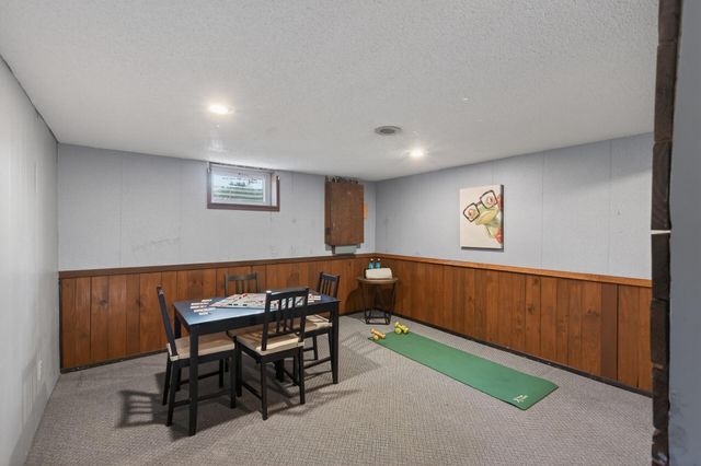 3210 W 110th Street, Bloomington, MN 55431