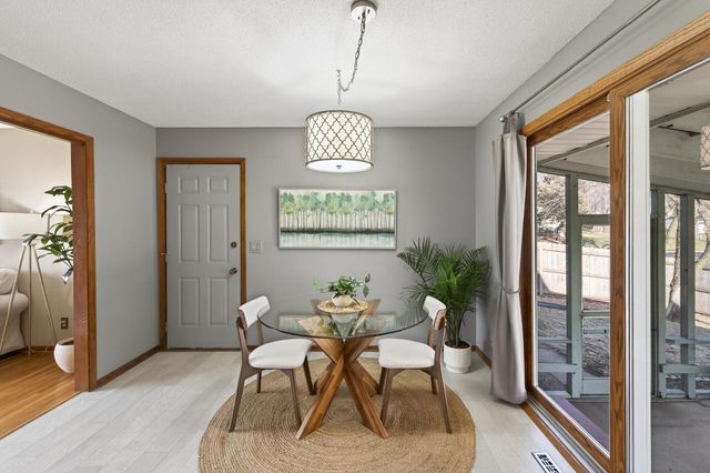 3210 W 110th Street, Bloomington, MN 55431