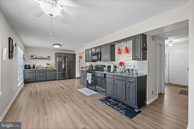 718 SPOTTERS CT, Hampstead, MD 21074
