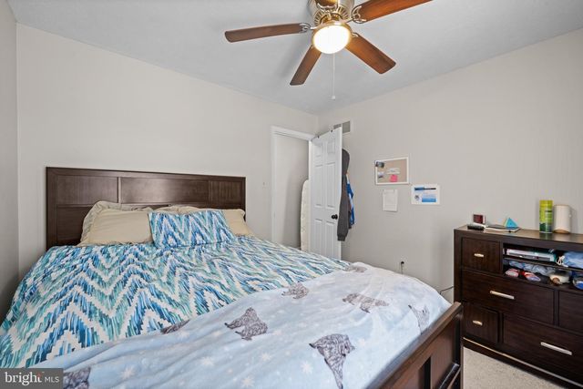 718 SPOTTERS CT, Hampstead, MD 21074