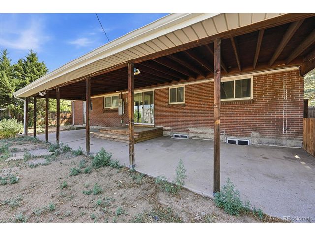 2541 Billings St, Aurora, CO 80011