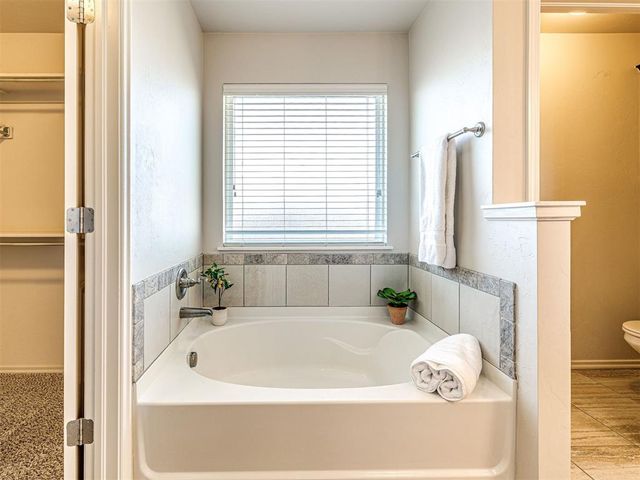 2381 NW 191st Court, Edmond, OK 73012