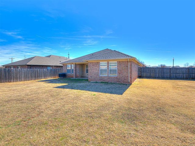 2381 NW 191st Court, Edmond, OK 73012