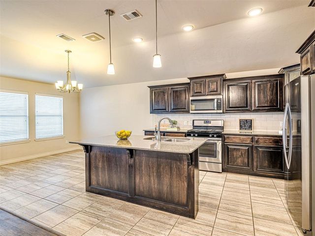 2381 NW 191st Court, Edmond, OK 73012