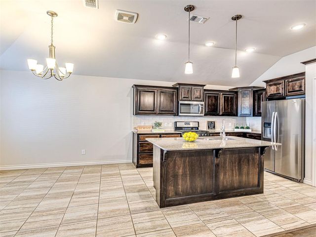 2381 NW 191st Court, Edmond, OK 73012