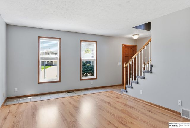 3530 N 151st Circle, Omaha, NE 68116