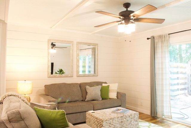 425 Magnolia Ave J, St Simons Island, GA 31522