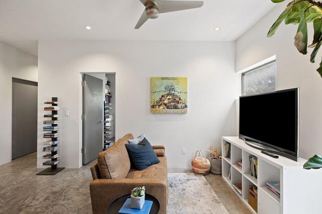 801 The High RD, Austin, TX 78746