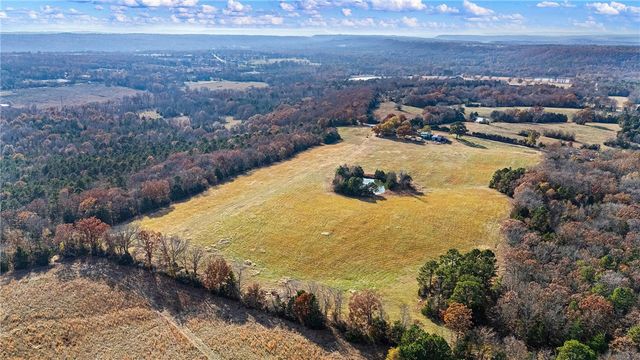 158 Heart Drive, Springfield, AR 72157