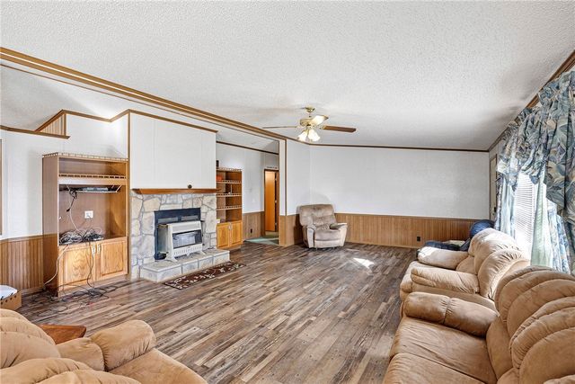 158 Heart Drive, Springfield, AR 72157