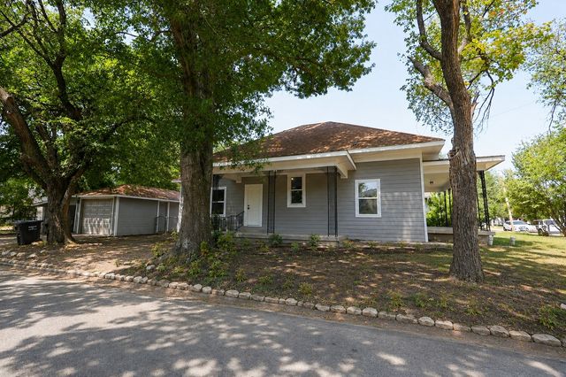 2303 Walworth Street, Greenville, TX 75401