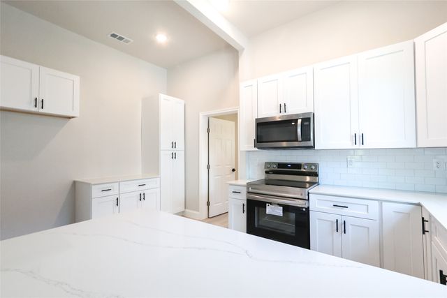 2303 Walworth Street, Greenville, TX 75401