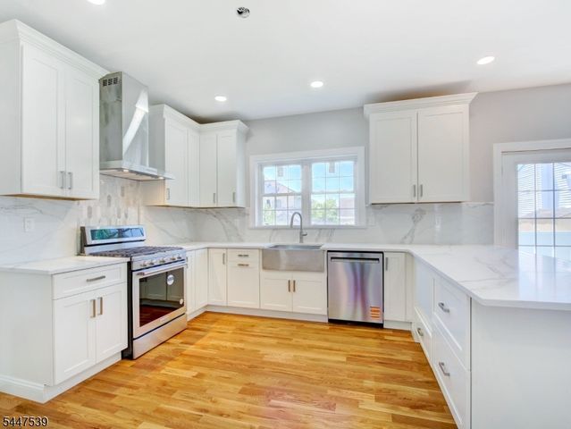 735 Vernon Ave, Kenilworth Boro, NJ 07033