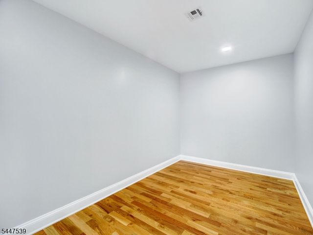 735 Vernon Ave, Kenilworth Boro, NJ 07033