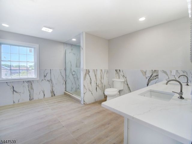735 Vernon Ave, Kenilworth Boro, NJ 07033