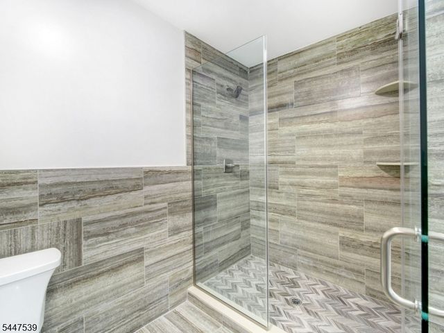 735 Vernon Ave, Kenilworth Boro, NJ 07033