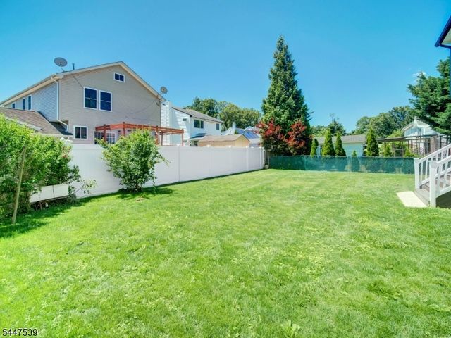 735 Vernon Ave, Kenilworth Boro, NJ 07033