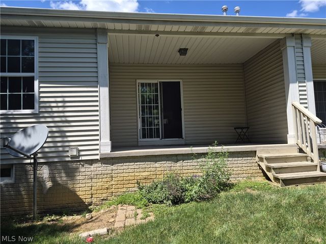 1077 Cookhill Circle, Akron, OH 44312