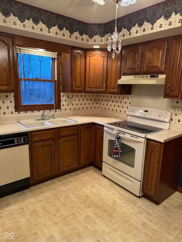 5895 N Blossom Drive, Scipio, IN 47273