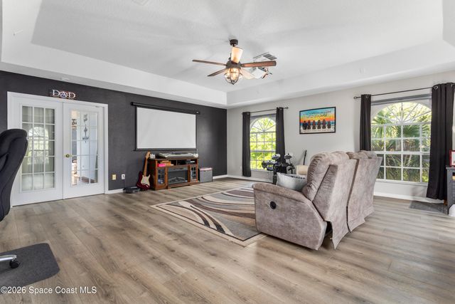 1140 Gallant Fox Way, Oviedo, FL 32765