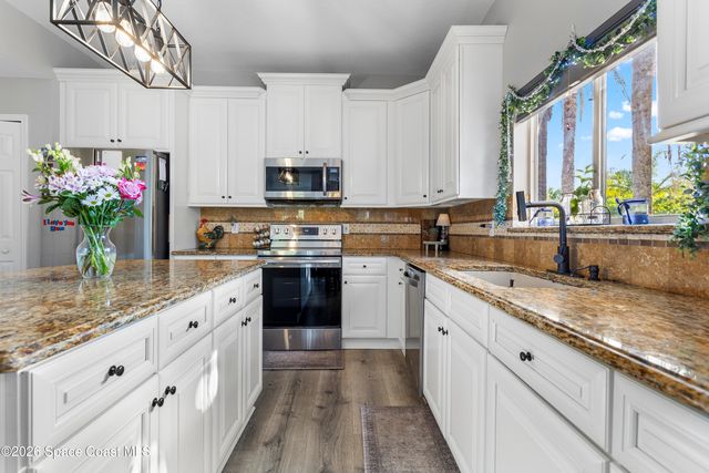1140 Gallant Fox Way, Oviedo, FL 32765