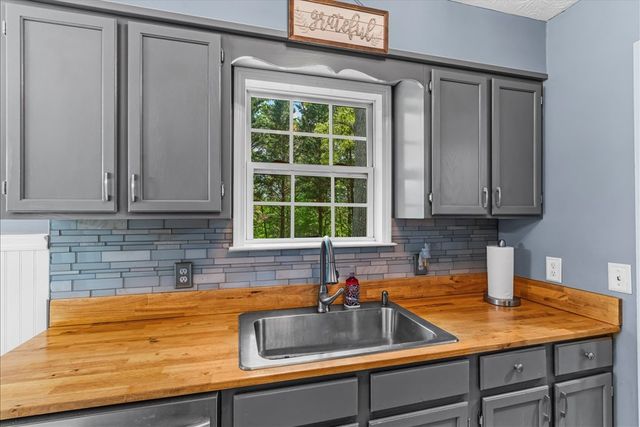 2998 Rebecca Circle, Rocky Face, GA 30740